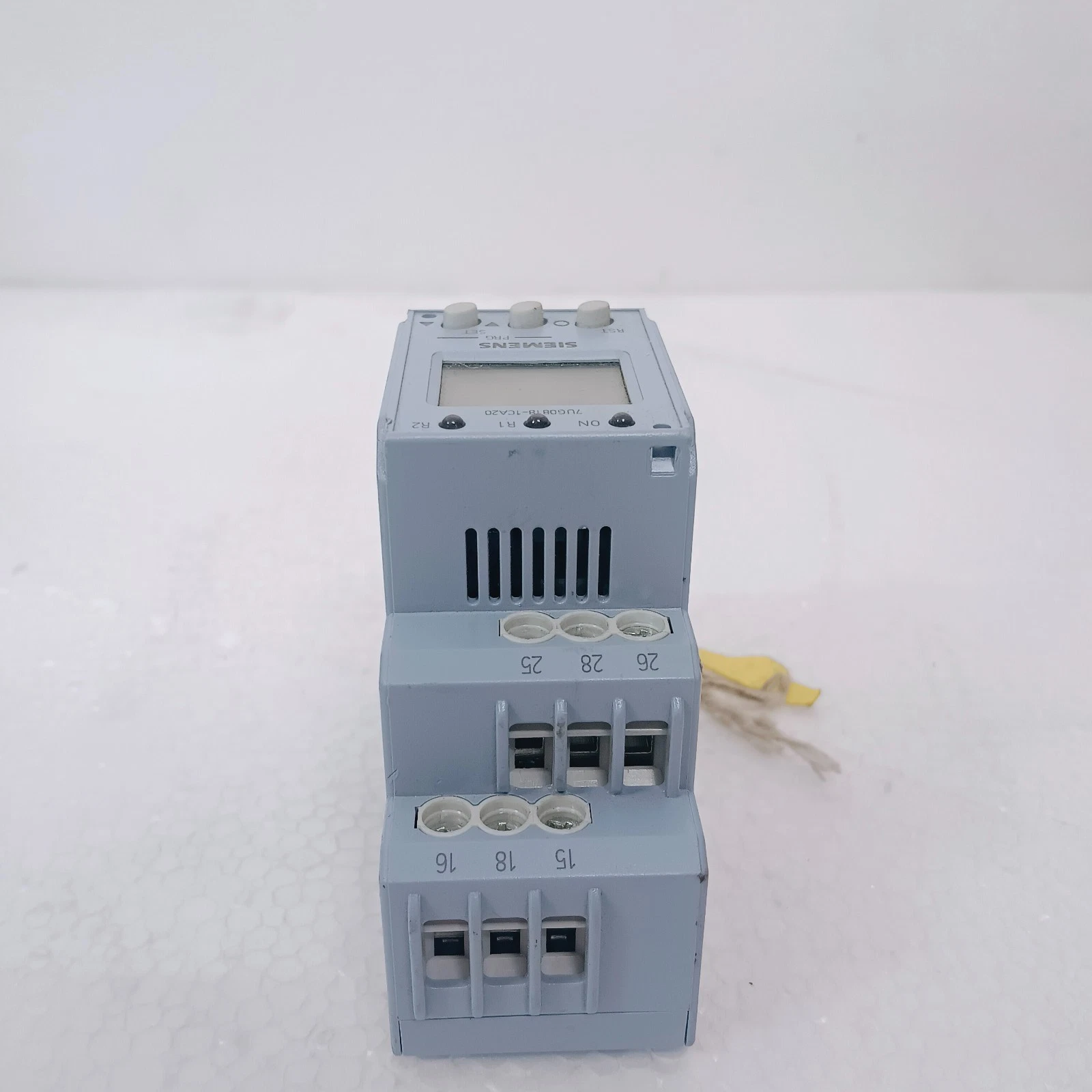 SIEMENS 7UG0818-1CA20 LINE MONITORING RELAY - Image 4